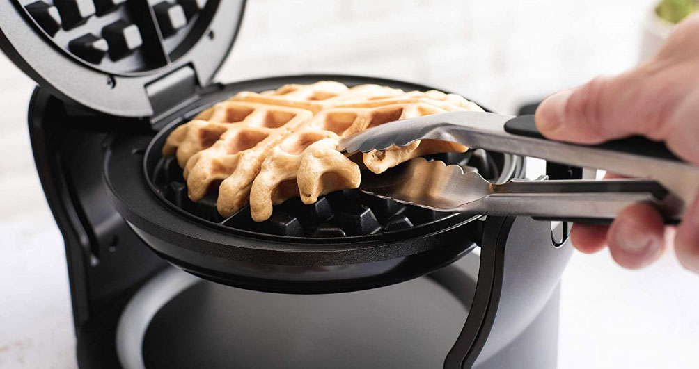 BELLA Classic Rotating Thick Waffles PFOA Free Non Stick Coating Removable Drip Tray for Easy Clean